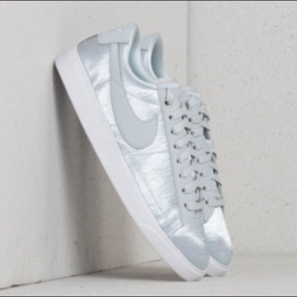 Nike Blazer Low Top Sneakers Pure Platinum